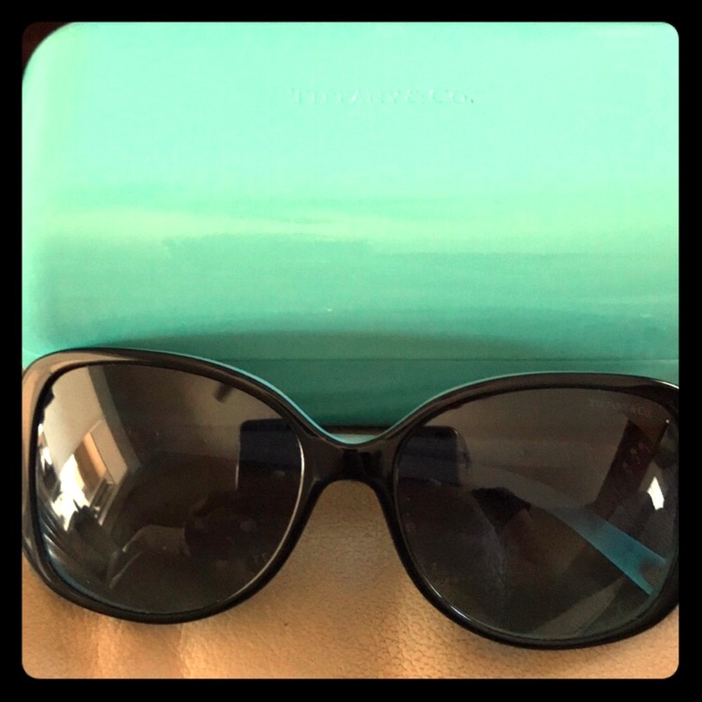 Sophisticated Tiffany sunglasses